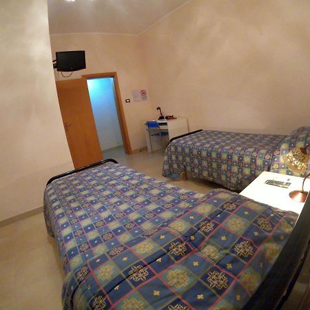 Mamma Loretta' House Hotel Бианкавила Екстериор снимка