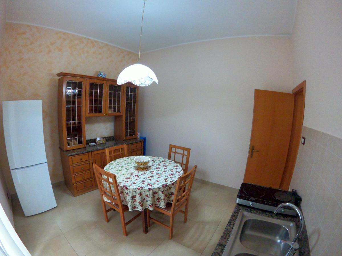 Mamma Loretta' House Hotel Бианкавила Екстериор снимка